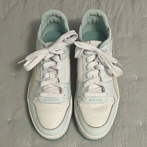 Women’s Puma Sneakers